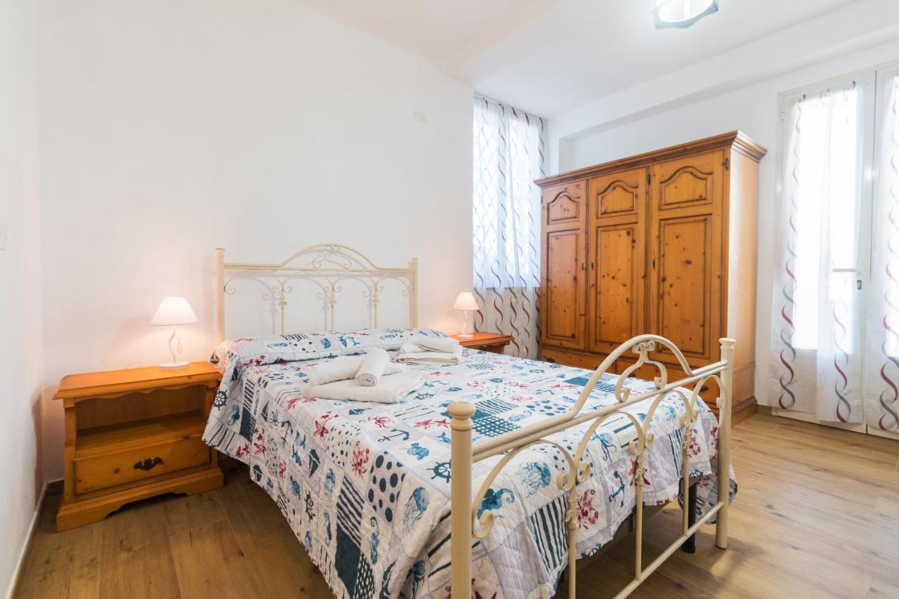 Camera Con Bagno Villa Isabel Кала-Гононе Екстер'єр фото